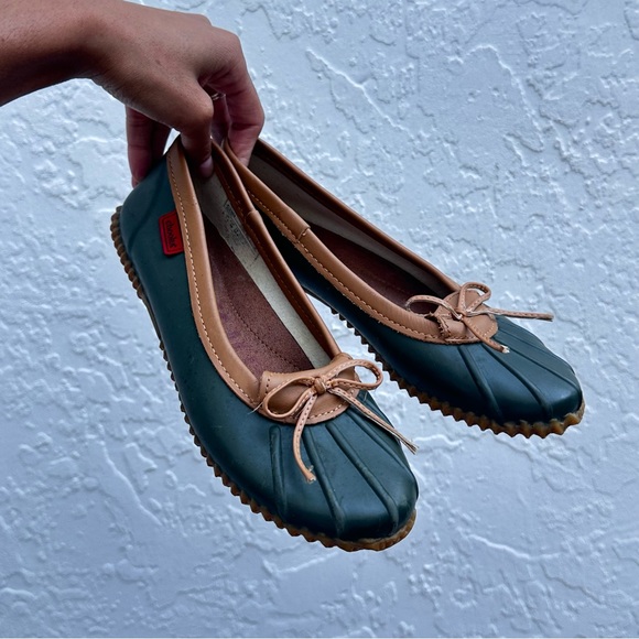 chooka Shoes - Chooka Green and Tan Flats